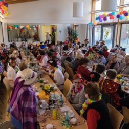 weiberfastnacht18_10_von_235_1.jpg
