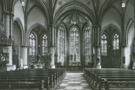 St. Peter innen Alt.jpg
